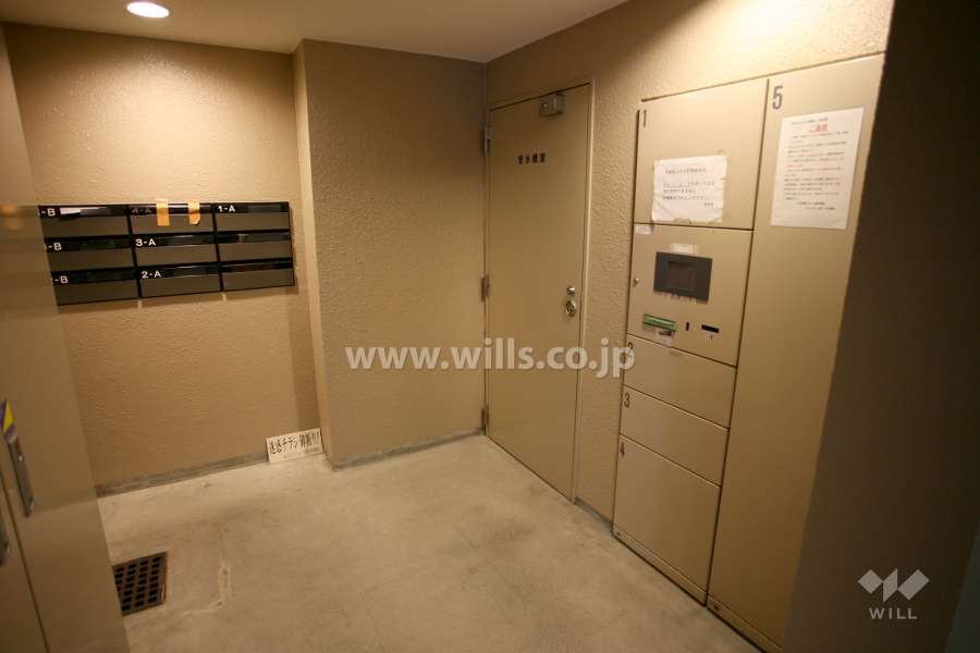 宅配ボックスと共用ポスト