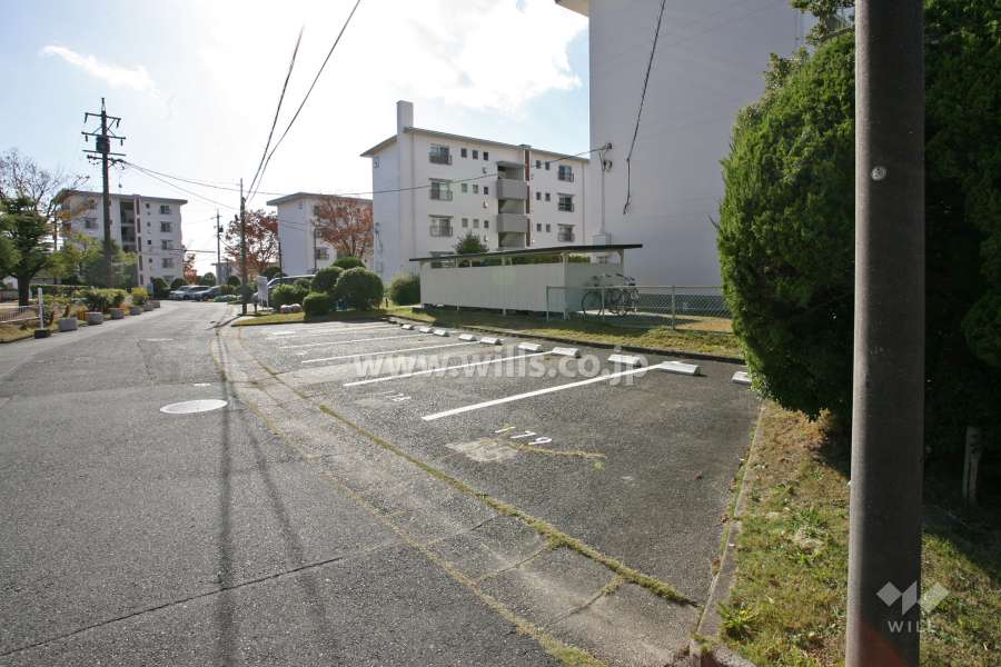 敷地内駐車場(屋外平面式)