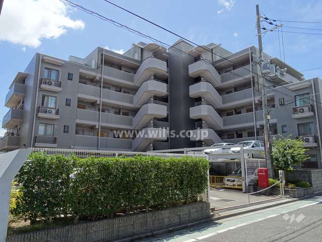 藤和ライブタウン吹田の外観（北側から）