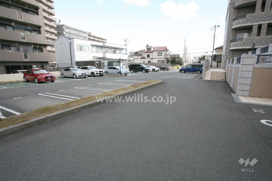 敷地内駐車場（屋外平面式）