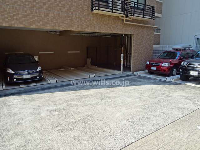 敷地内駐車場（屋外機械式と屋内機械式）