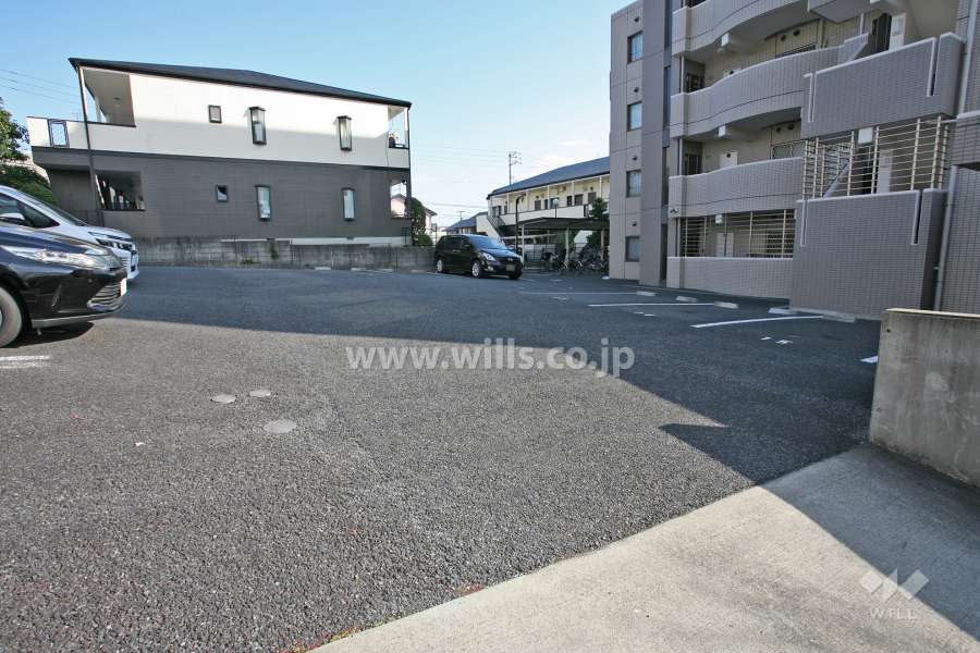 敷地内駐車場（屋外平面式）