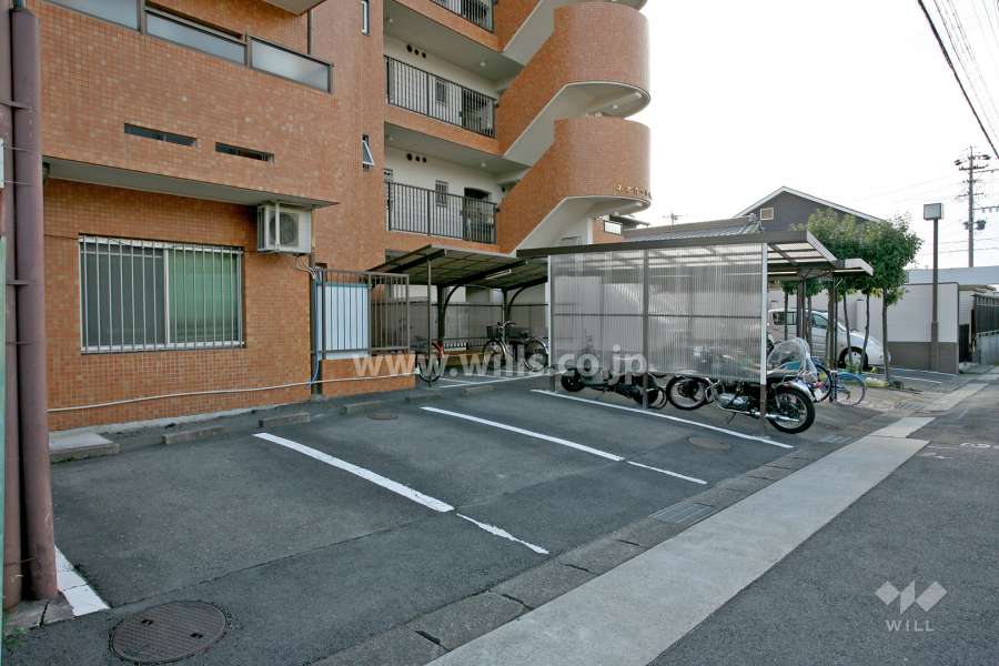 敷地内駐車場（屋外平面式）
