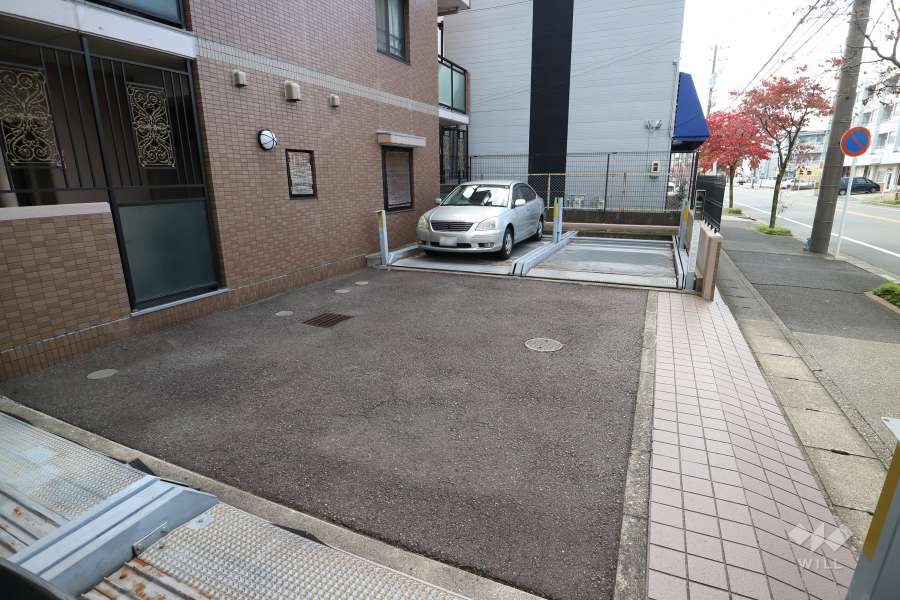 敷地内駐車場(屋外機械式)