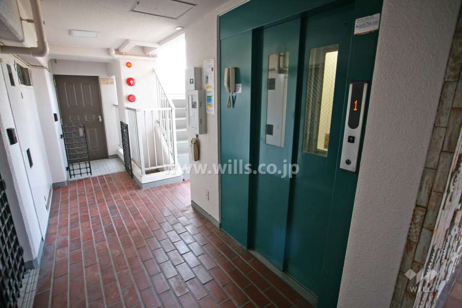 共用エレベーター