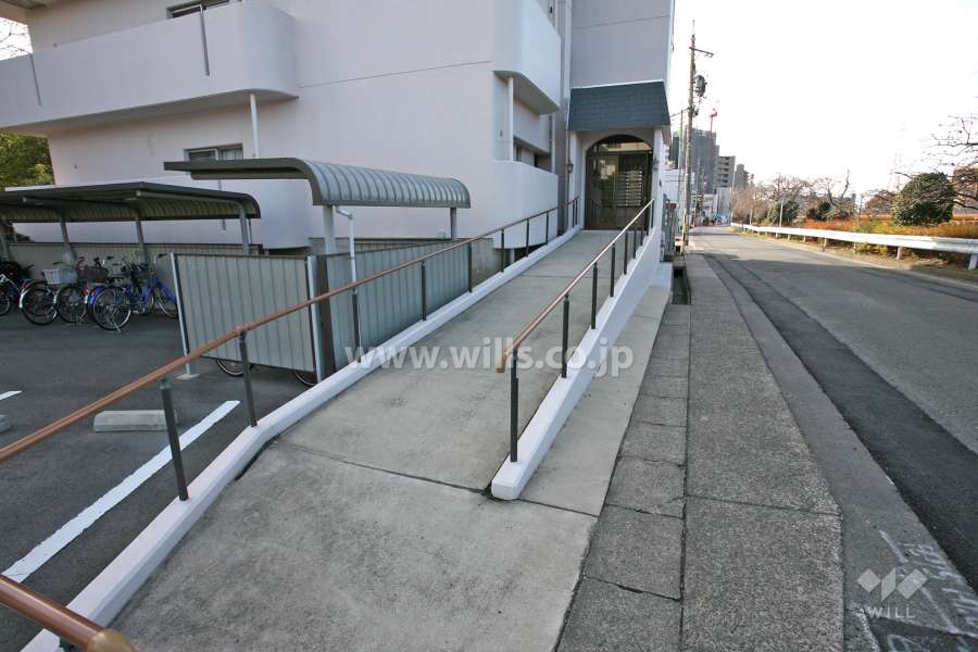 エントランスアプローチ