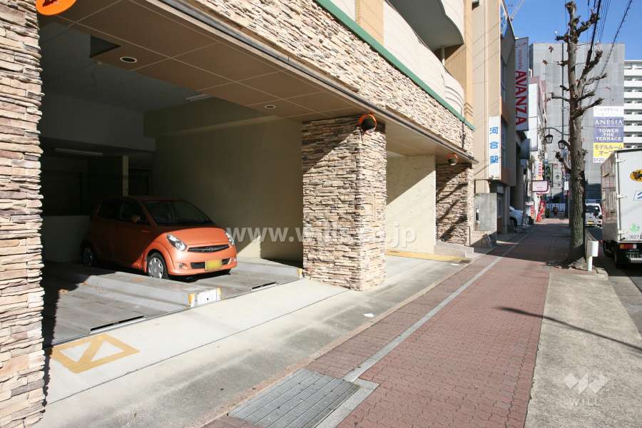 敷地内駐車場(屋内機械式)