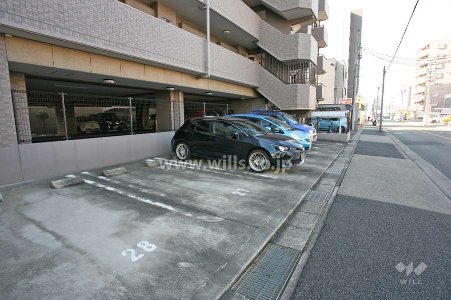 敷地内駐車場（屋外平面式）