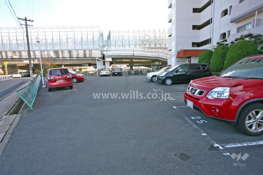 敷地内駐車場（屋外平面式）