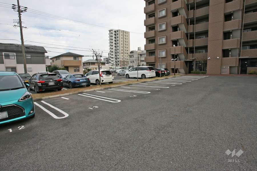 敷地内駐車場（屋外平面式）