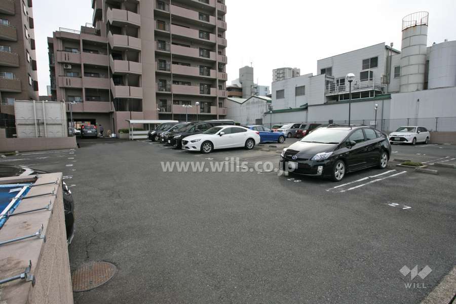 敷地内駐車場（屋外平面式）