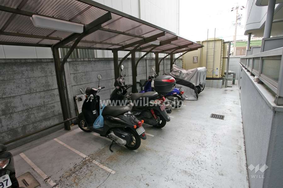 バイク置き場