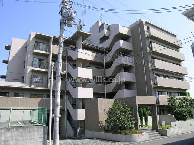 ステイツ千里・山手町の外観（北西側から）