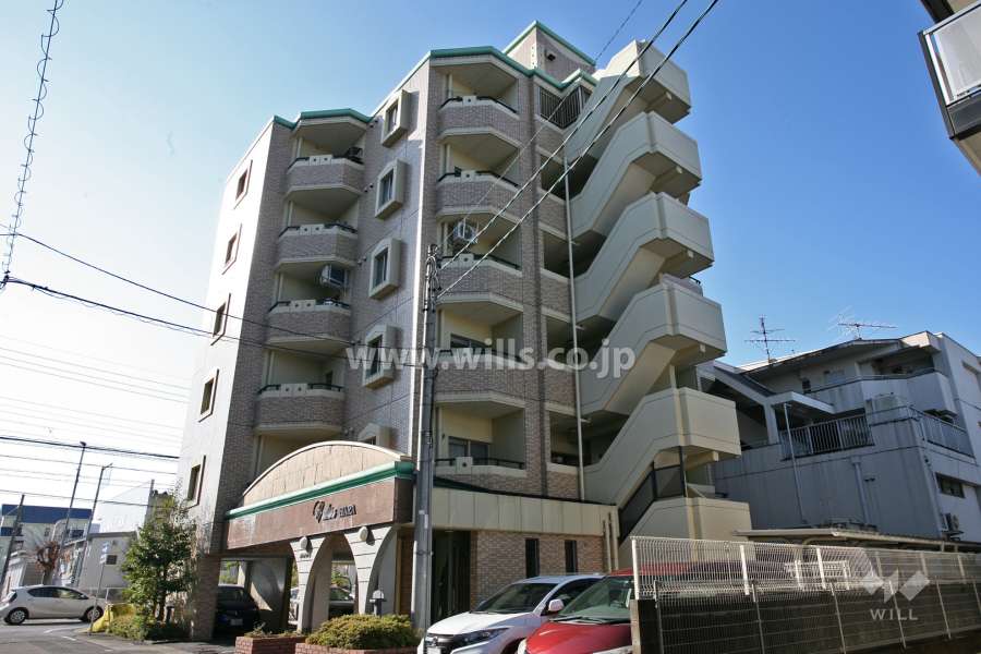 カルティア原の外観(北東側から)