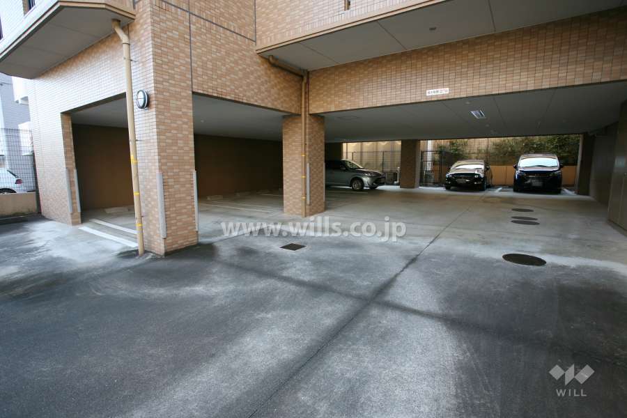 敷地内駐車場（屋内平面式・屋外平面式）