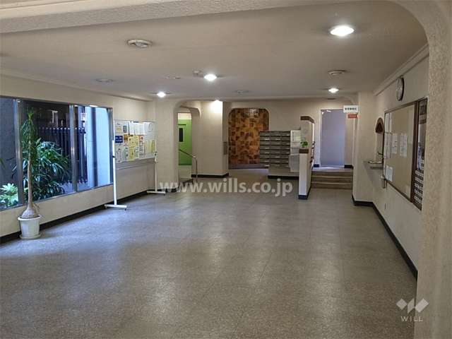 エントランスホール