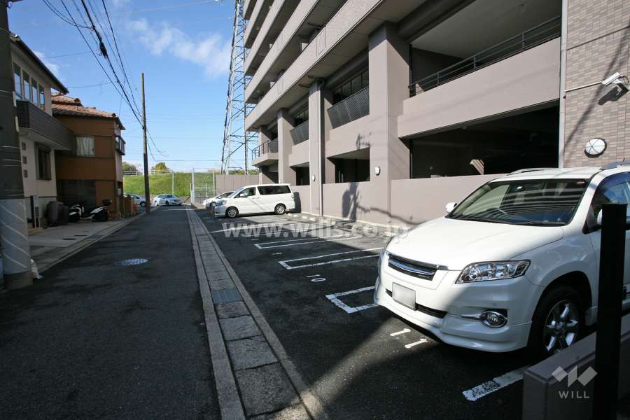 敷地内駐車場（屋外平面式）