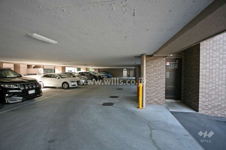 敷地内駐車場（屋内平面式）