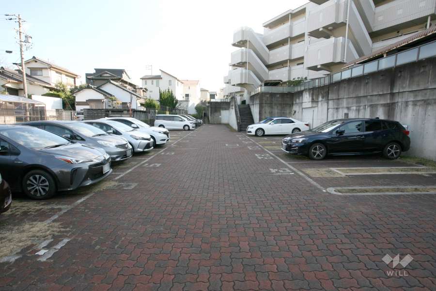 敷地内駐車場（屋外平面式）