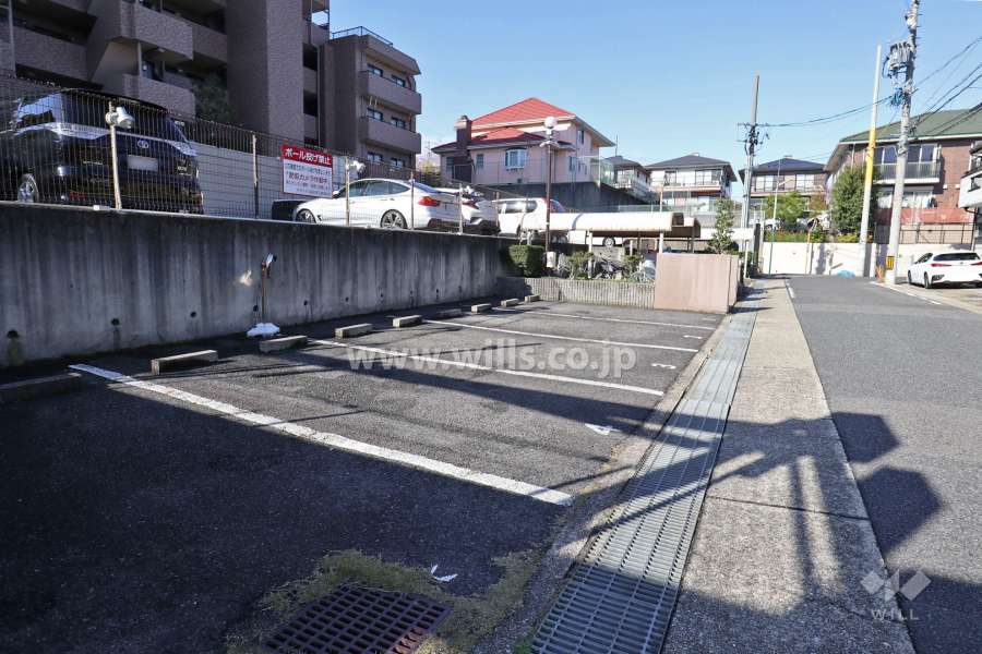 敷地内駐車場（屋外平面式）
