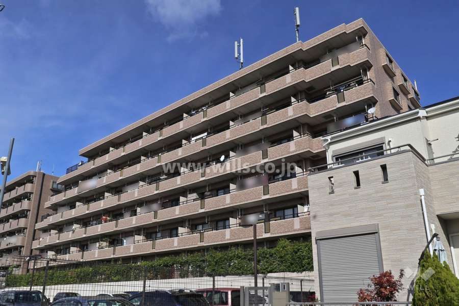 ライオンズマンション平針南の外観（南側から）