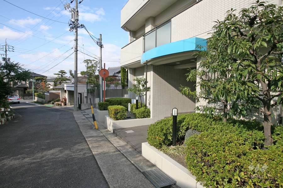 エントランスアプローチ