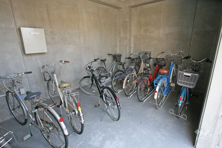 屋内に設けられた駐輪場