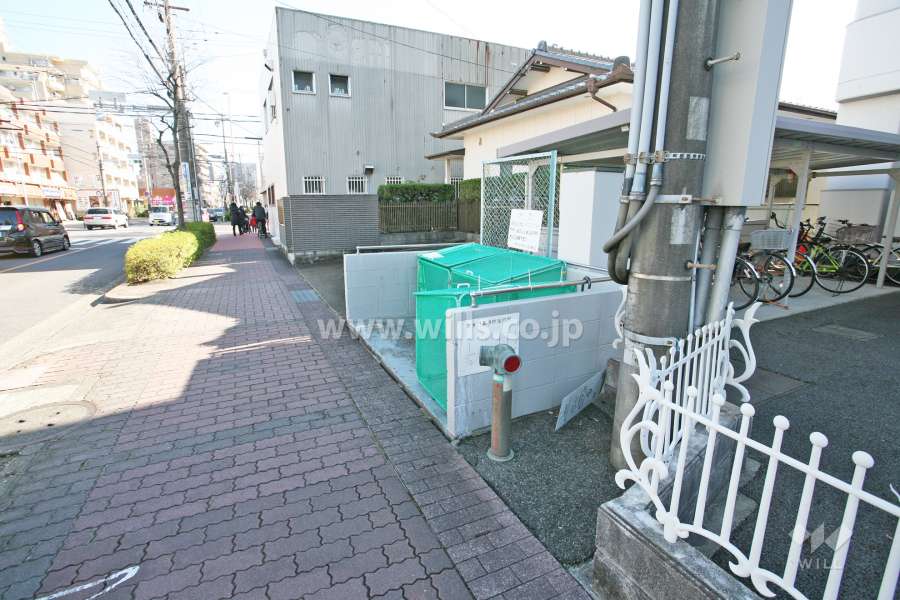 ゴミ置き場