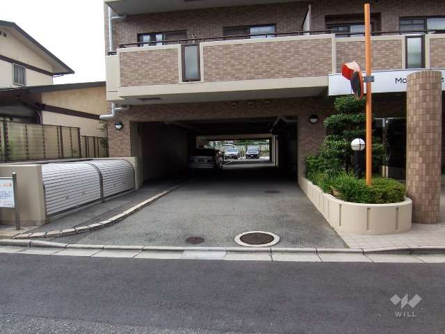 駐車場入り口