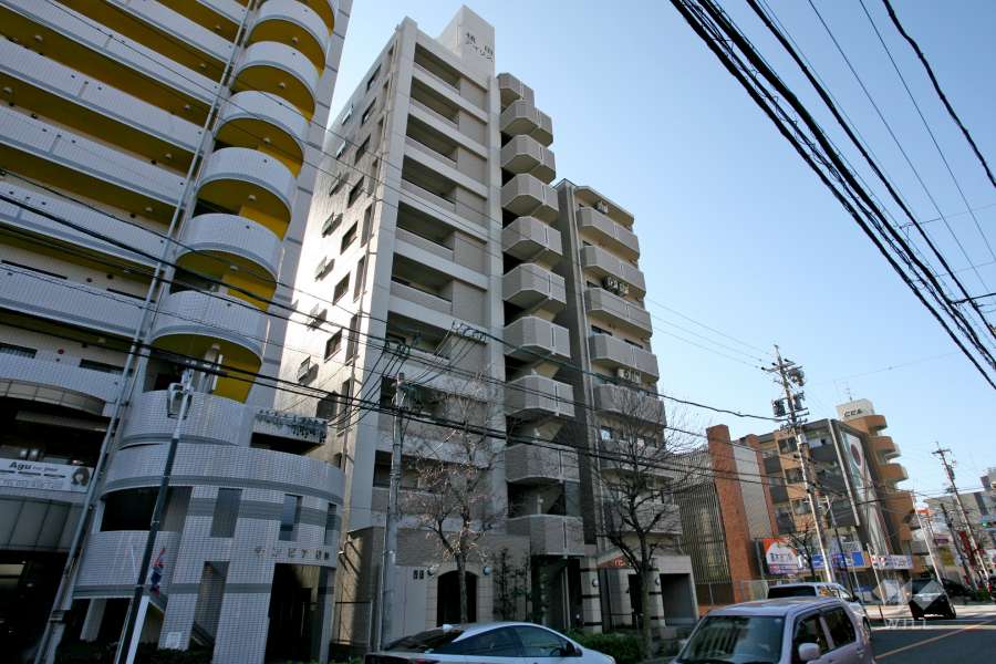 植田アイリスの外観（北東側から）