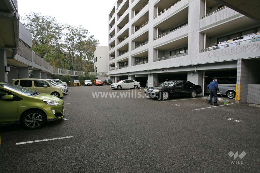 敷地内駐車場（屋外平面式）