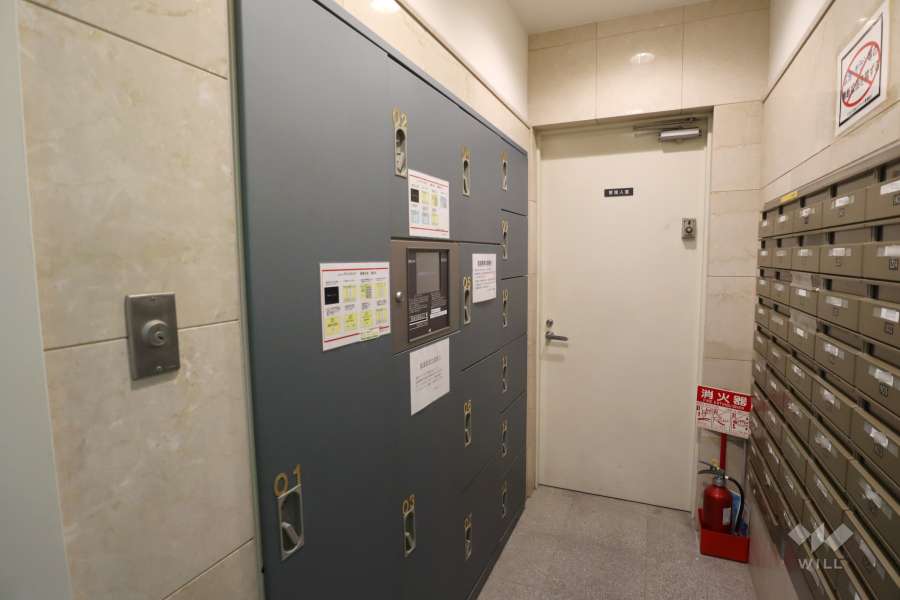 宅配ボックスと共用ポスト