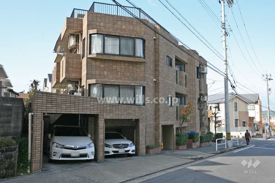 エグゼ天白植田の外観（東側から）