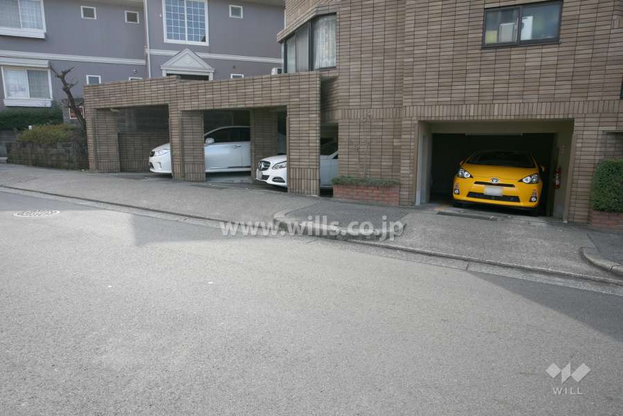 敷地内駐車場（屋内平面式）