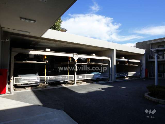 敷地内駐車場（屋内機械式）