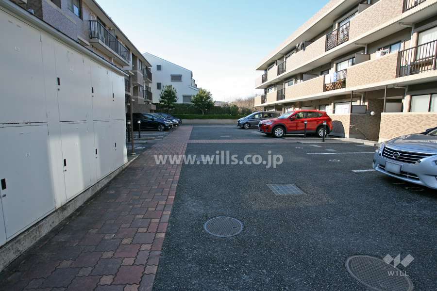 敷地内駐車場（屋外平面式）