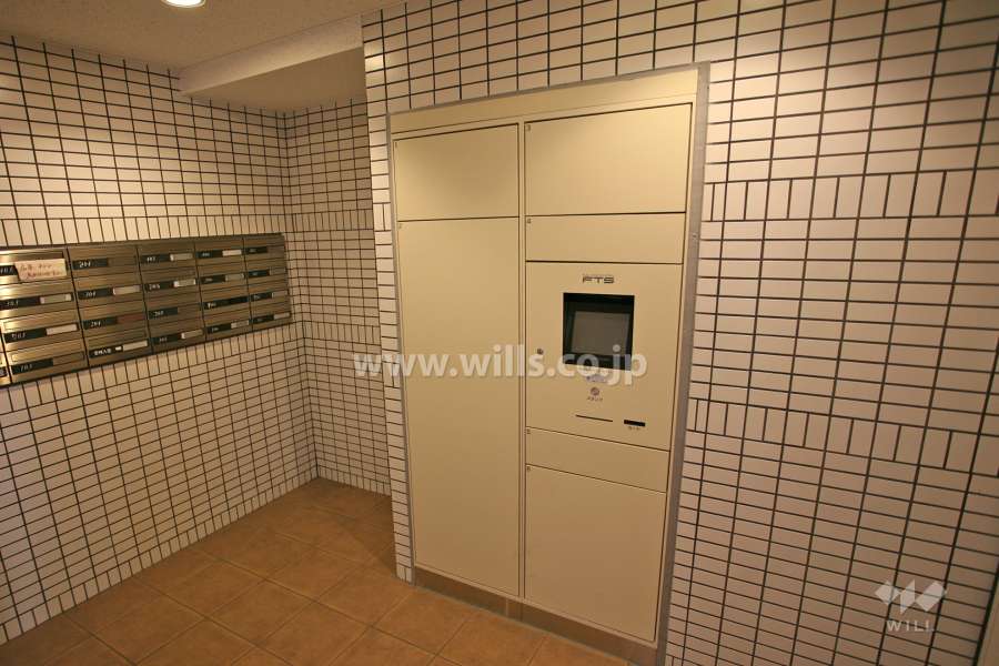 宅配ボックスと共用ポスト