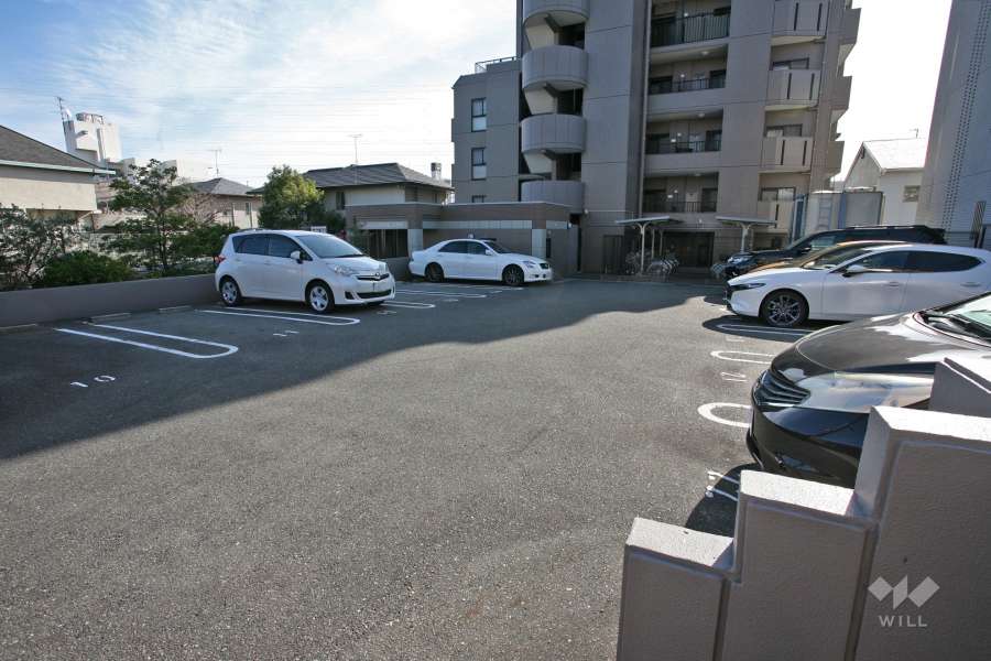 敷地内駐車場(屋外平面式)