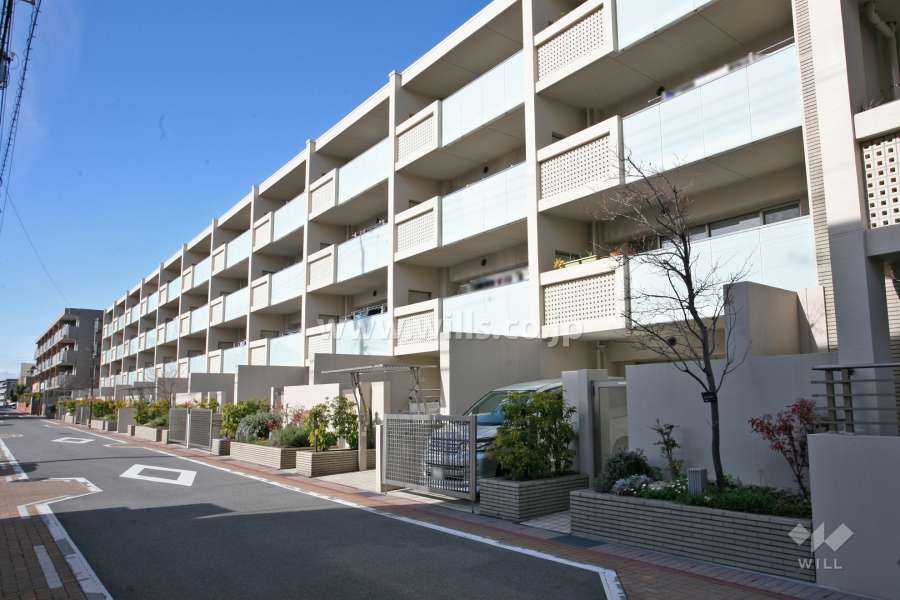 リフィア植田シャインフォートの外観(南側から)