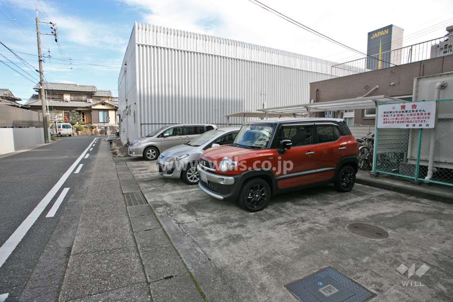 敷地内駐車場（屋外平面式）