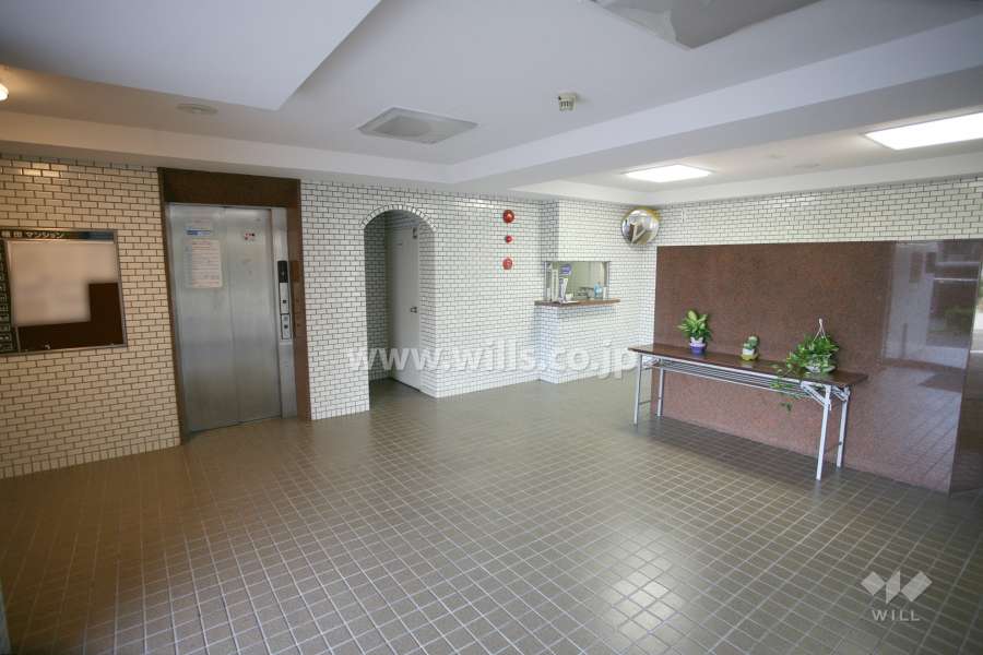 エントランスホール