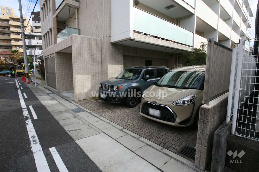 敷地内駐車場（屋外平面式）