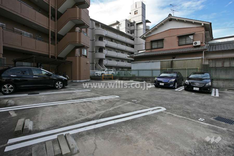 敷地内駐車場(屋外平面式)