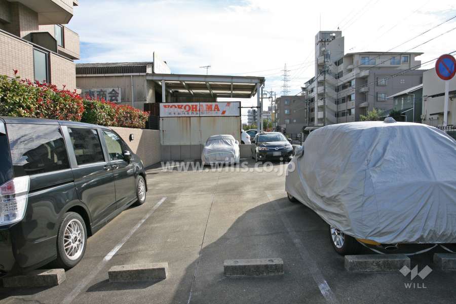 敷地内駐車場（屋外平面式）