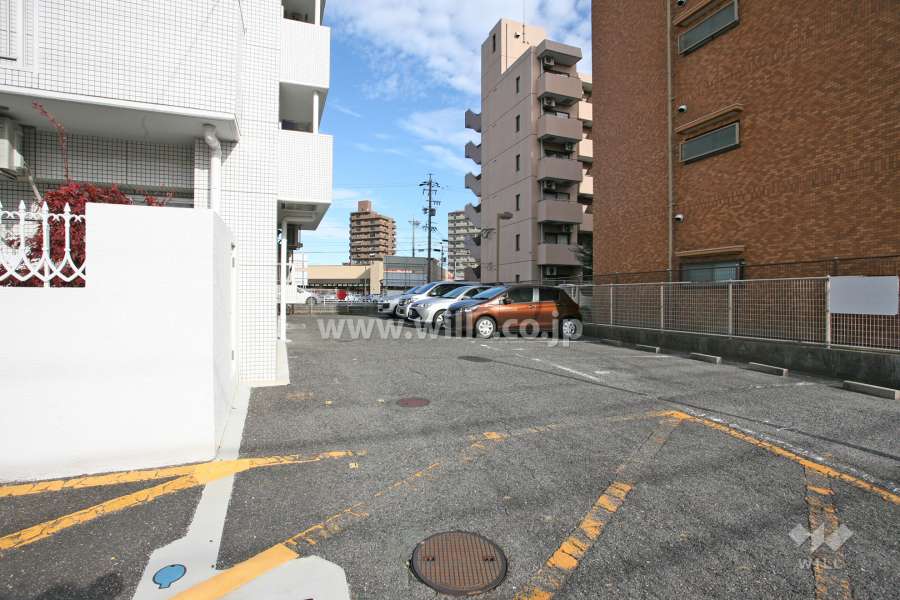 敷地内駐車場（屋外平面式）