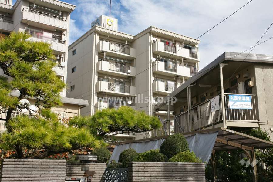ユニーブル第2植田の外観(南西側から)