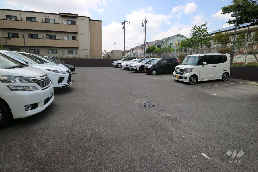 敷地内駐車場(屋外平面式)