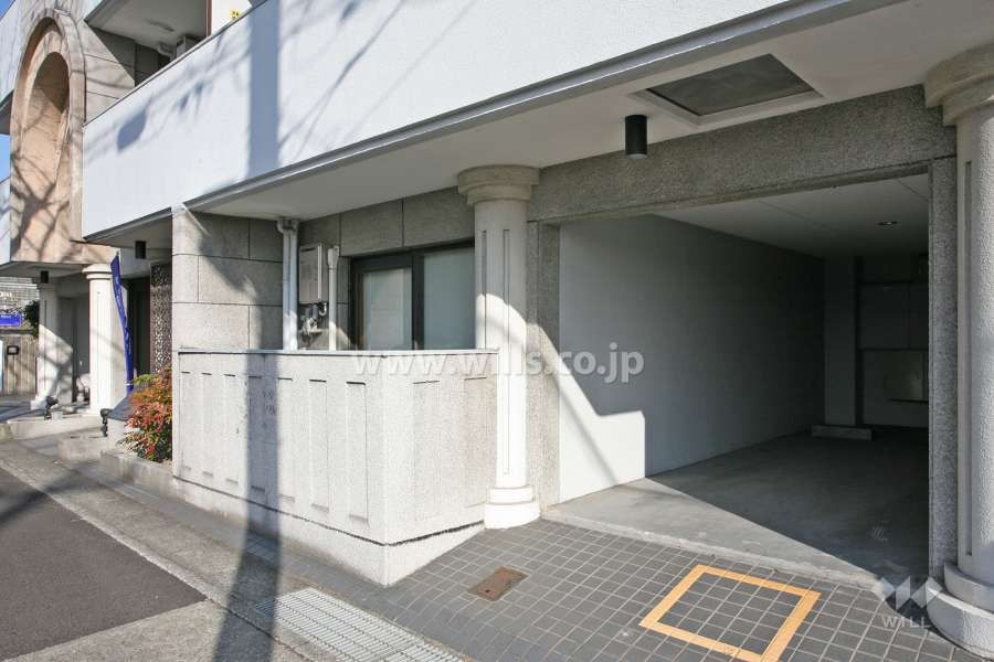 敷地内駐車場（屋内平面式）