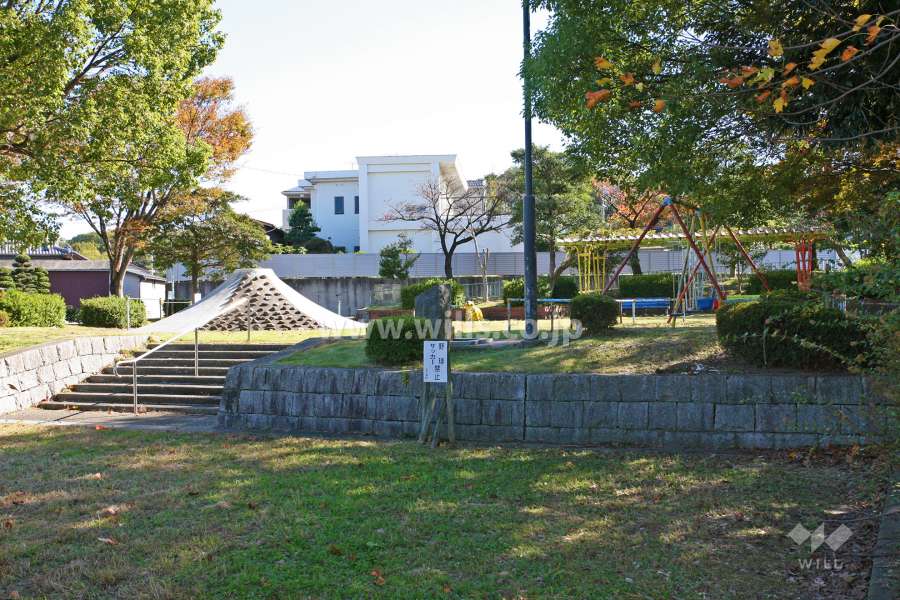 敷地に隣接する下山畑公園