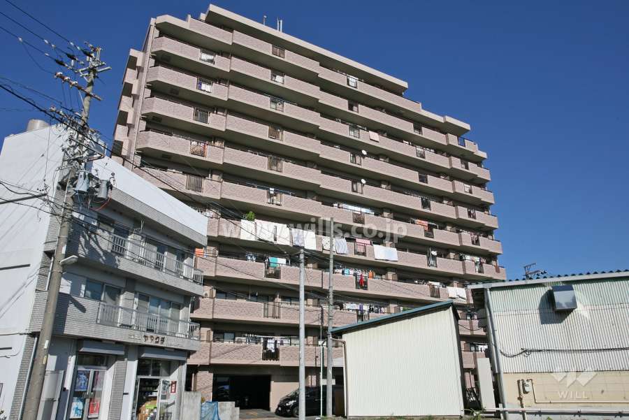 宝マンション島田橋の外観（南側から）